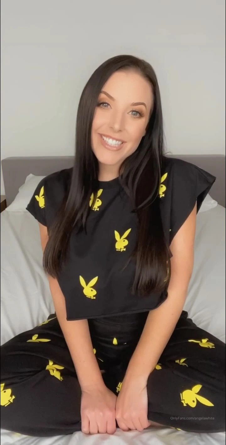 Angela White Nude Video Leaks #30