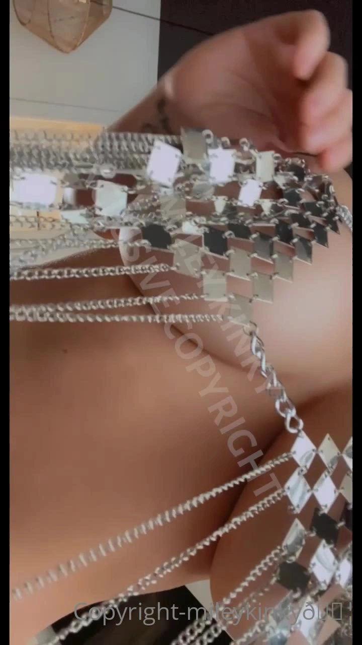 Miley Kinky Leaked Sextape Video #20