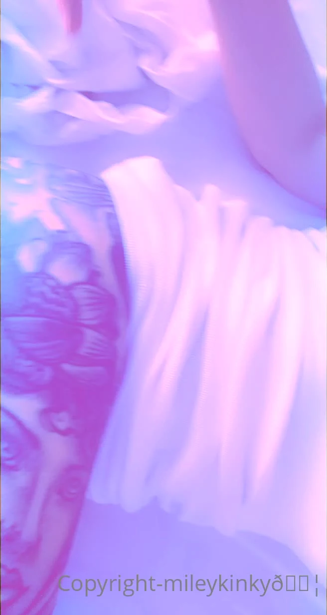 Miley Kinky Nude Video Leak #51