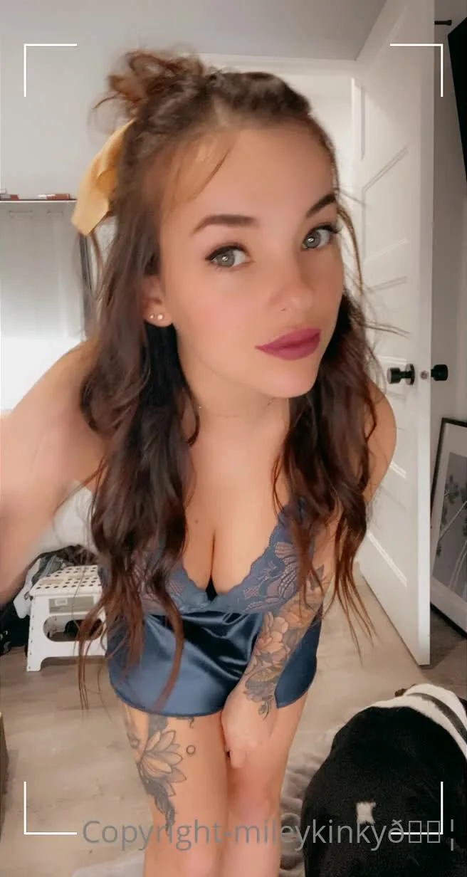 Miley Kinky Leak Nude Video #63